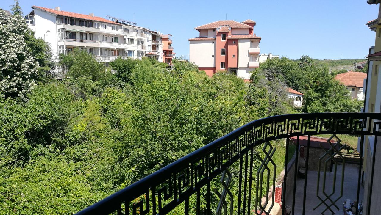 Family Hotel Mimosa Tsarevo Exterior foto